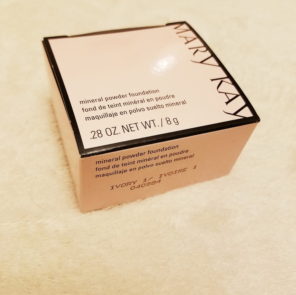 Mary Kay mineral powder foundation